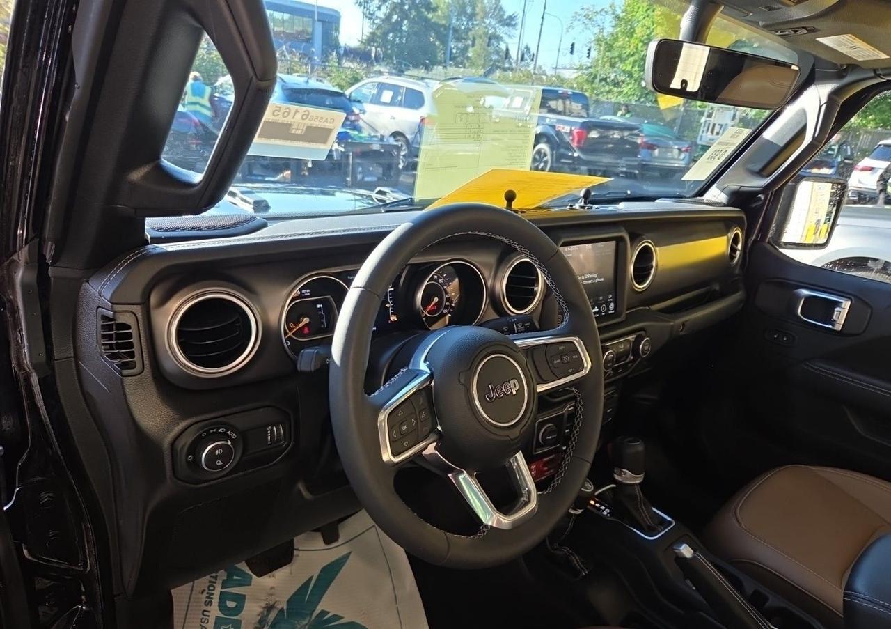 2023 Jeep Gladiator Rubicon Trailer Tow Package Cross-Path Detection Portland OR