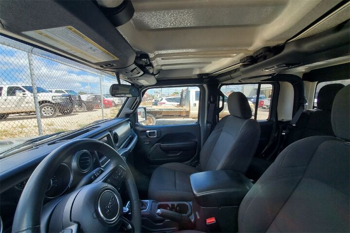 2023 Jeep Gladiator Sport  TX