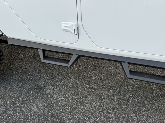 2023 Jeep Gladiator Sport S  TX