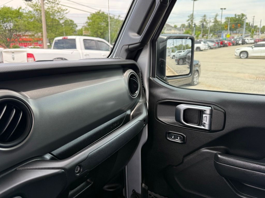 2023 Jeep Gladiator Sport S Crestwood KY