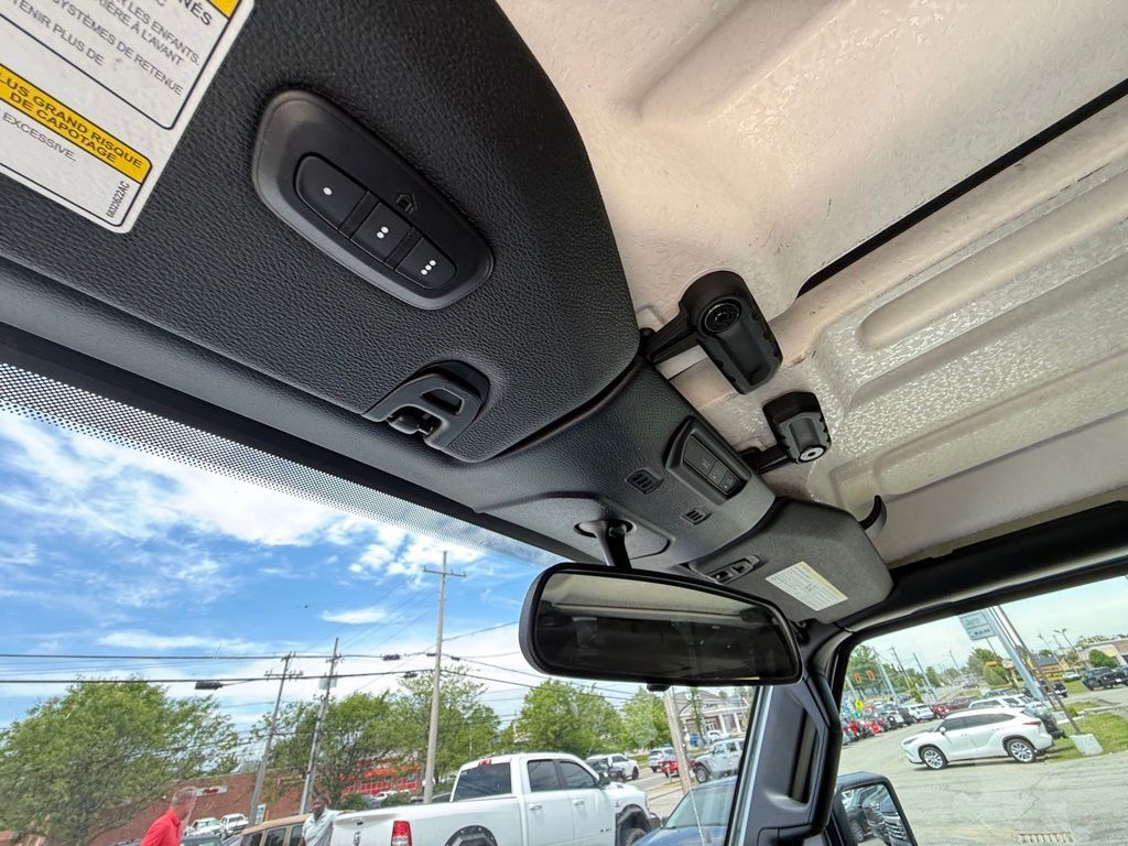 2023 Jeep Gladiator Sport S Crestwood KY