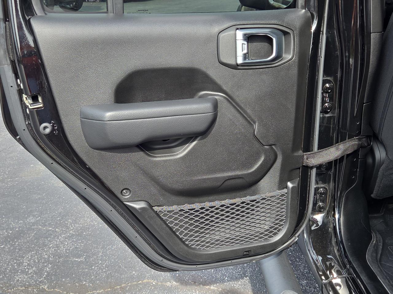 2023 Jeep Gladiator Sport S Hamburg PA