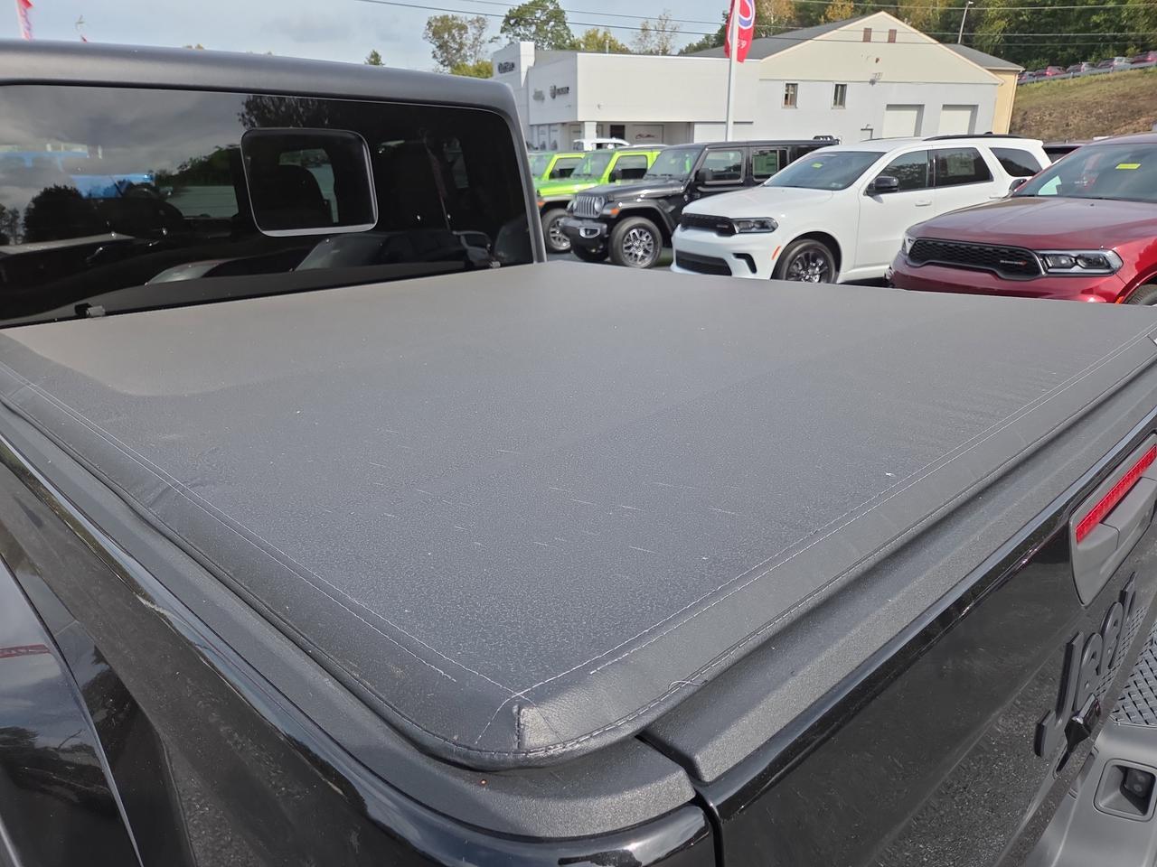 2023 Jeep Gladiator Sport S Hamburg PA