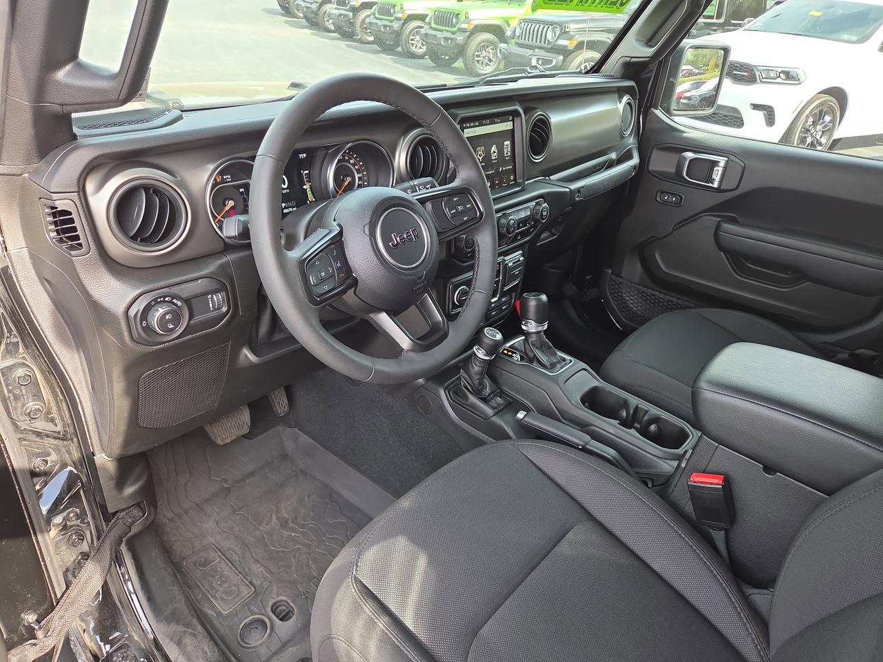 2023 Jeep Gladiator Sport S Hamburg PA