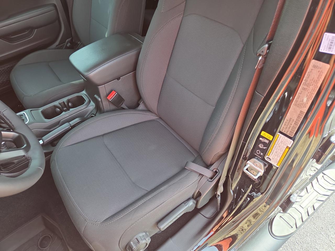 2023 Jeep Gladiator Sport S Hamburg PA