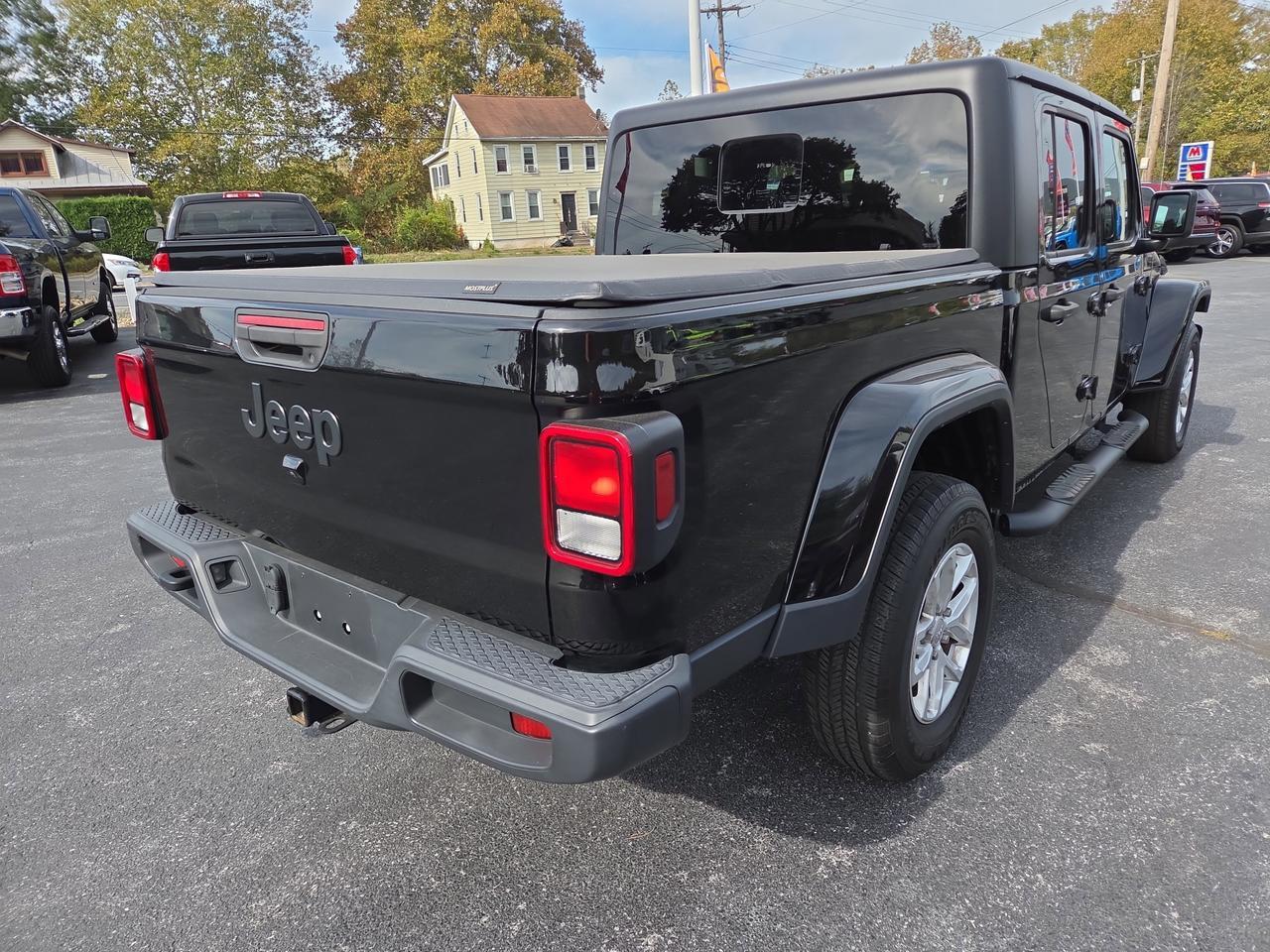 2023 Jeep Gladiator Sport S Hamburg PA