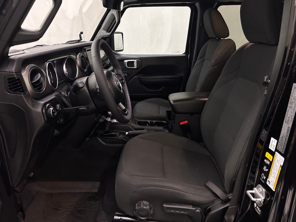 2023 Jeep Gladiator Sport S Portland OR