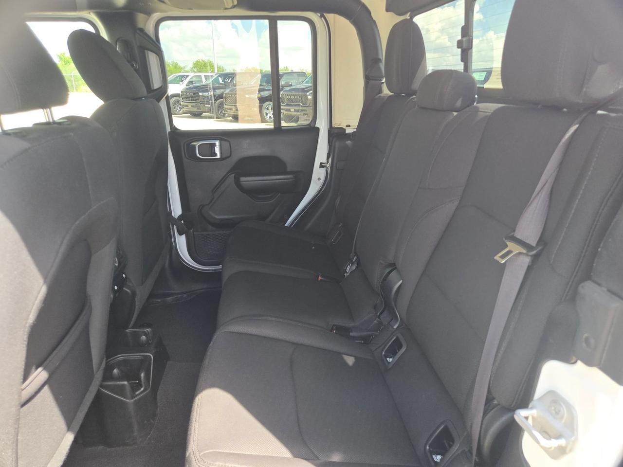 2023 Jeep Gladiator Sport S Castroville TX