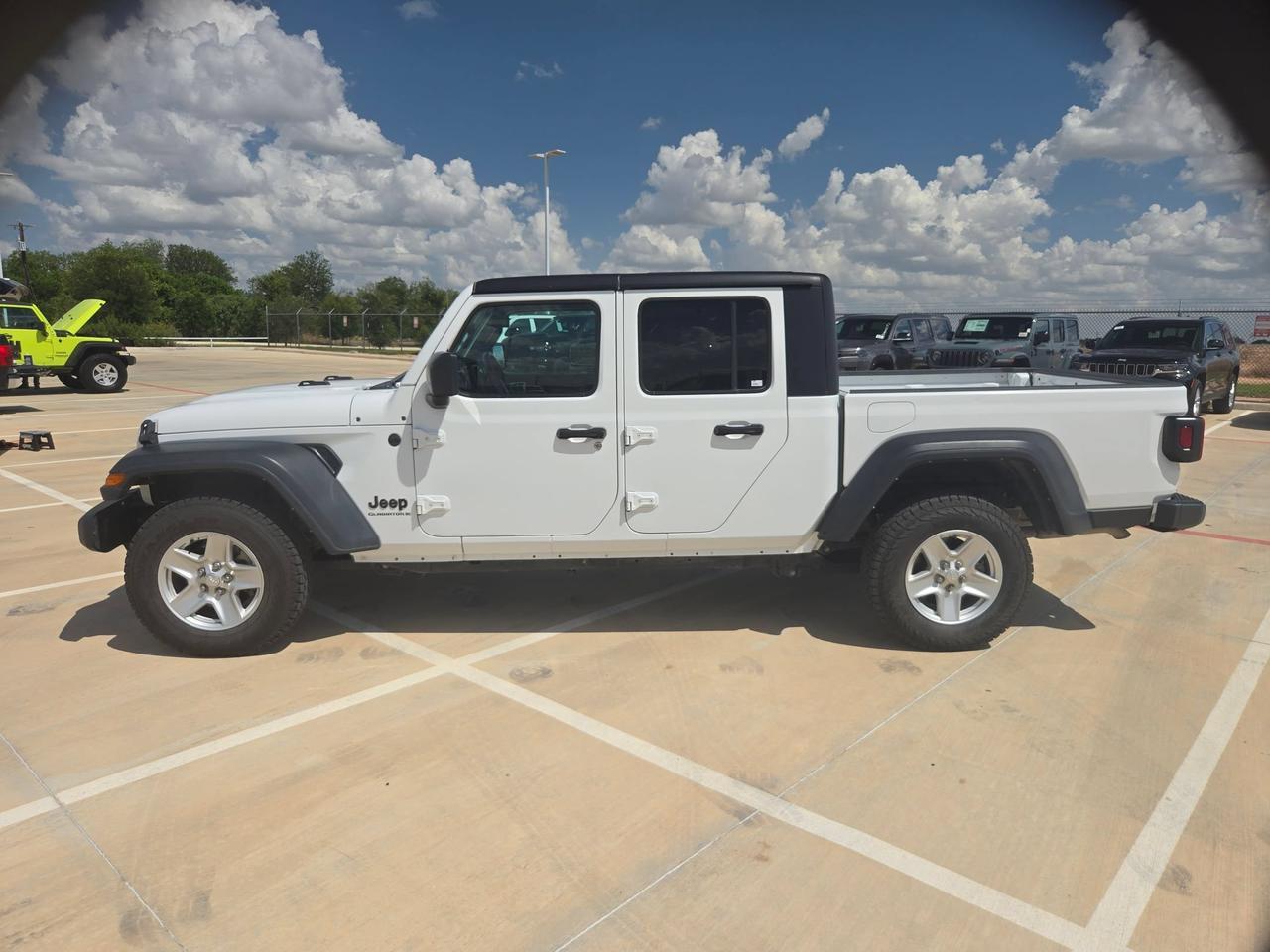 2023 Jeep Gladiator Sport S Castroville TX