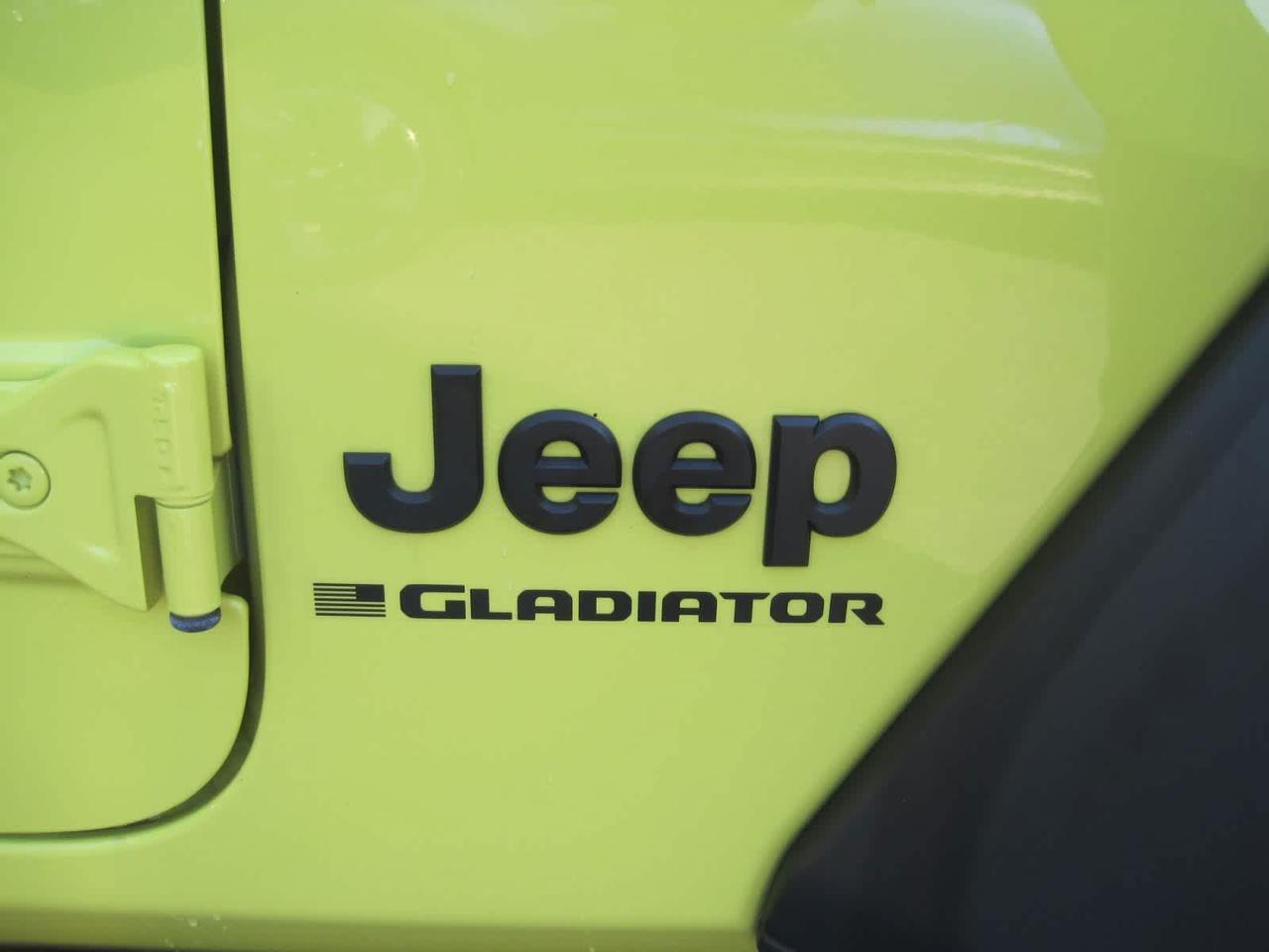 2023 Jeep Gladiator Sport Belmont MA
