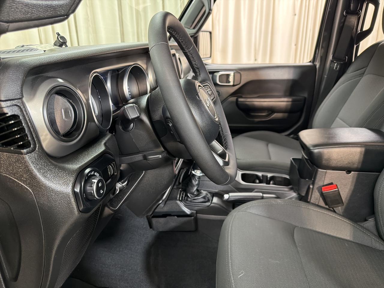 2023 Jeep Gladiator Sport Annapolis MD