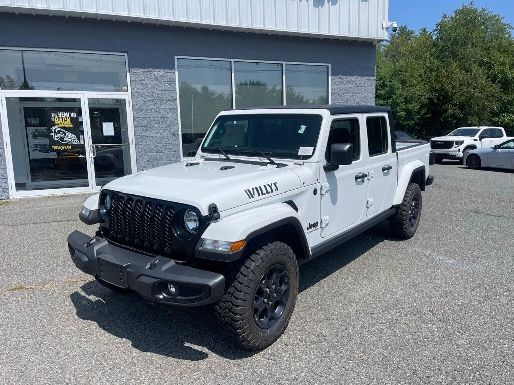 2023 Jeep Gladiator WILLYS 4X4 Orange MA