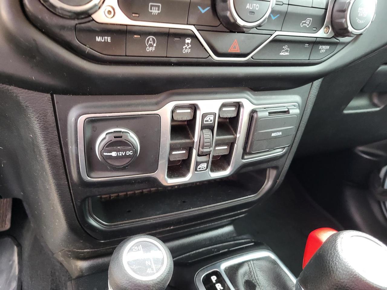 2023 Jeep Gladiator Willys 4x4 Beeville TX