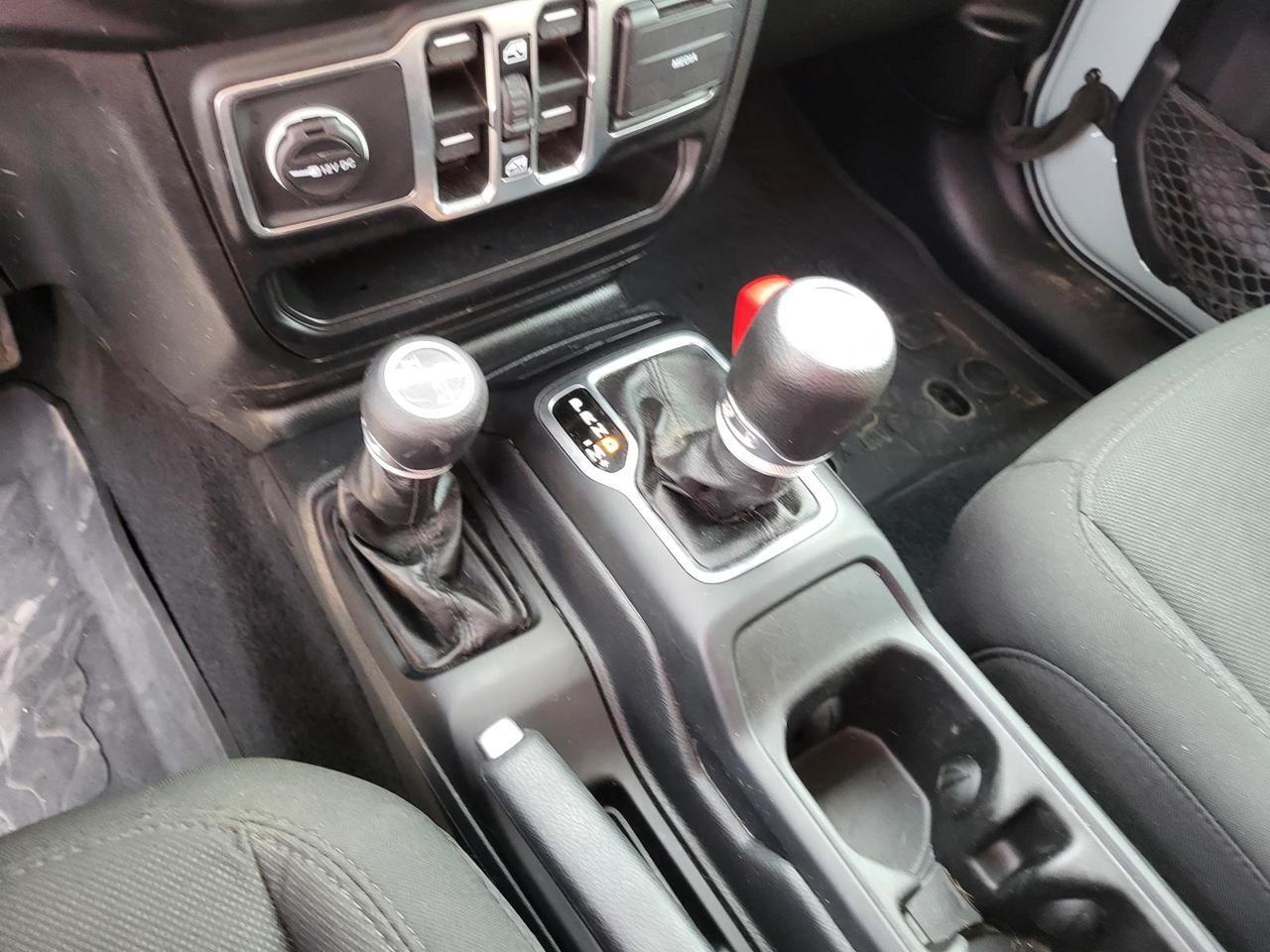 2023 Jeep Gladiator Willys 4x4 Beeville TX