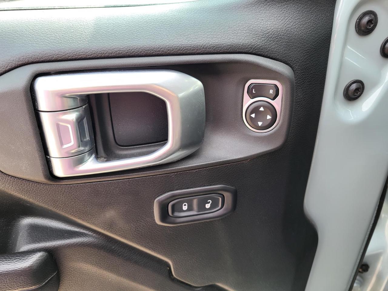 2023 Jeep Gladiator Willys 4x4 Beeville TX