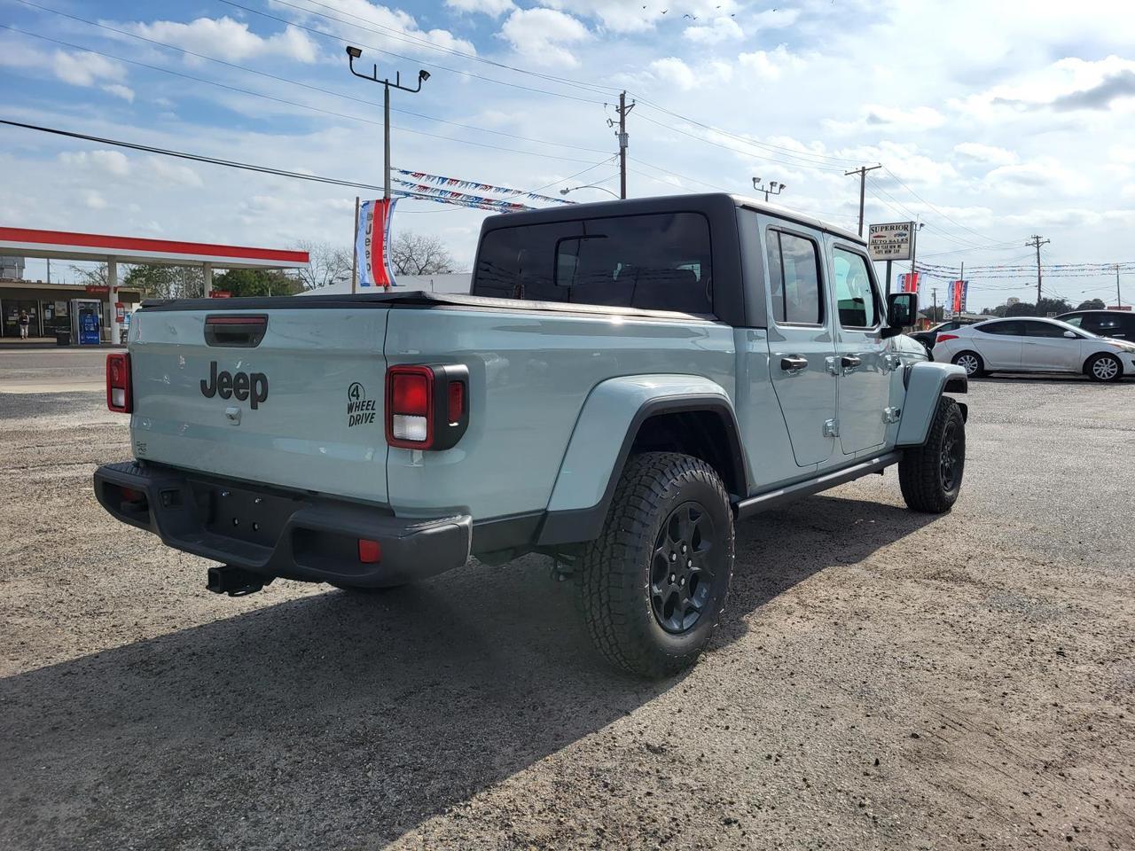 2023 Jeep Gladiator Willys 4x4