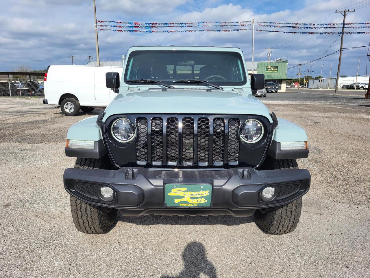 2023 Jeep Gladiator Willys 4x4 Beeville TX