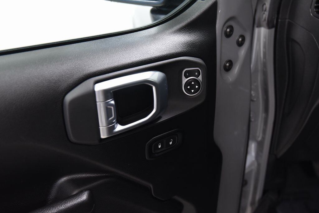 2023 Jeep Gladiator Willys Akron OH