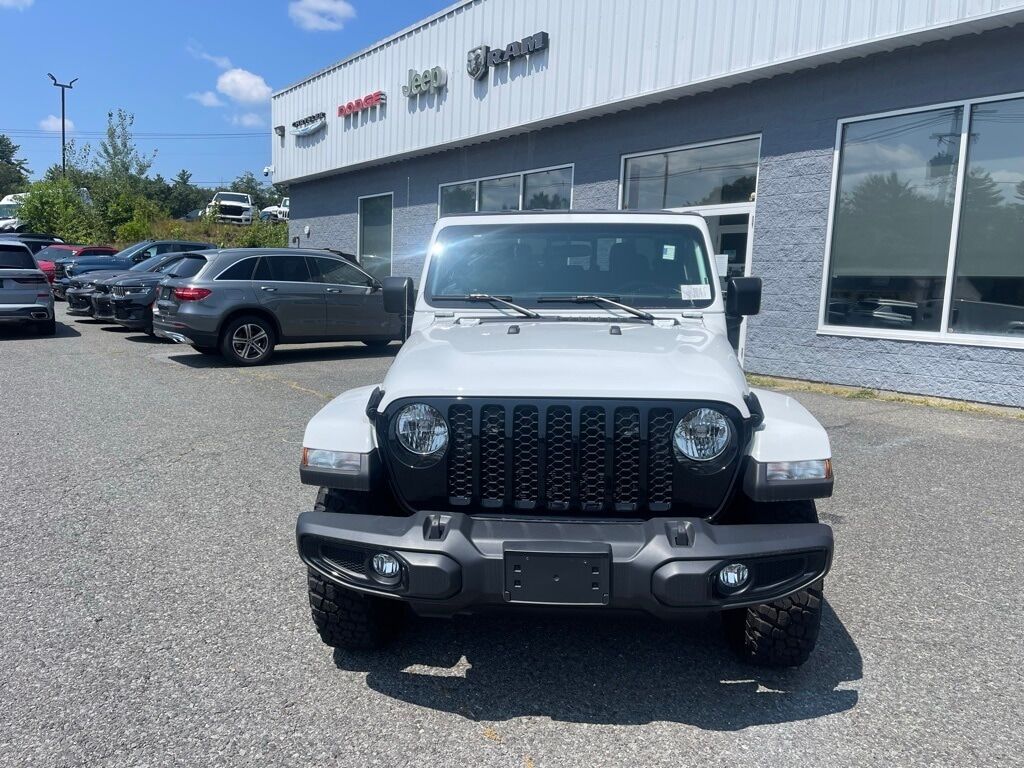 2023 Jeep Gladiator Willys Orange MA