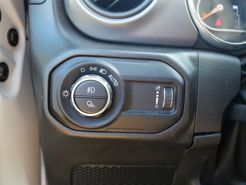 2023 Jeep Gladiator WILLYS - Photo 21
