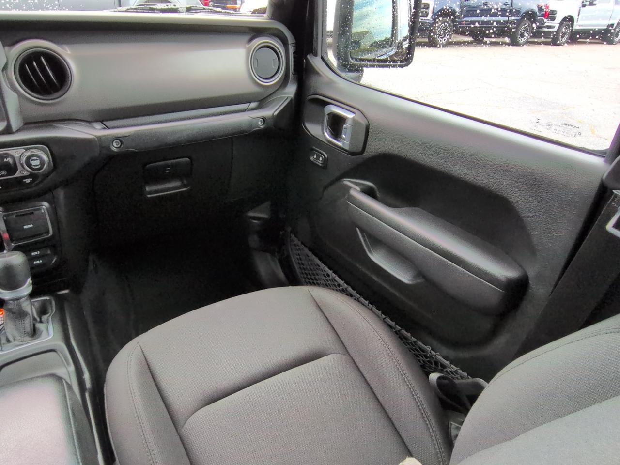 2023 Jeep Gladiator Willys Appleton WI