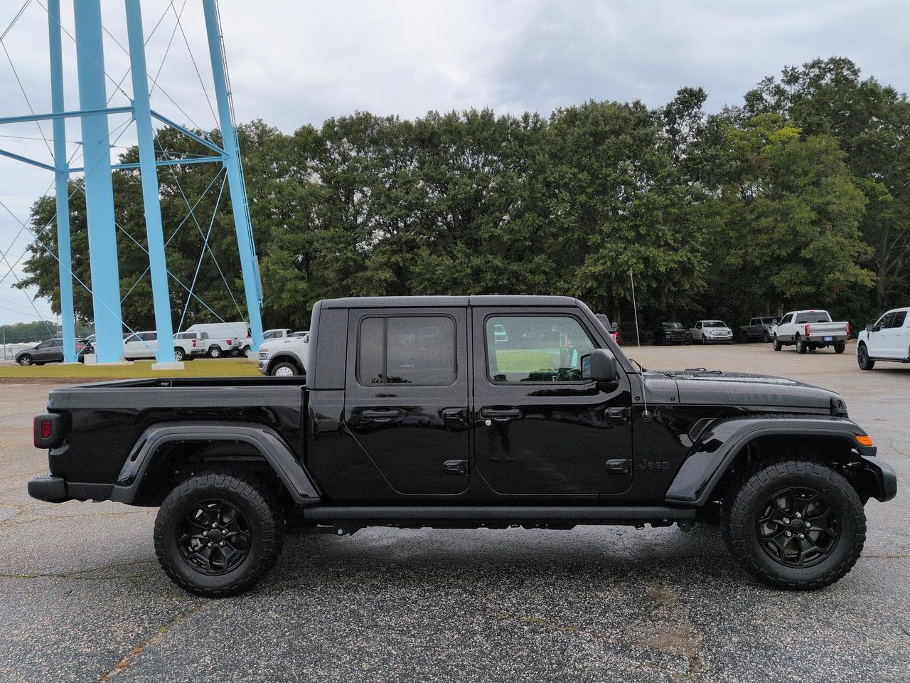 2023 Jeep Gladiator Willys Appleton WI