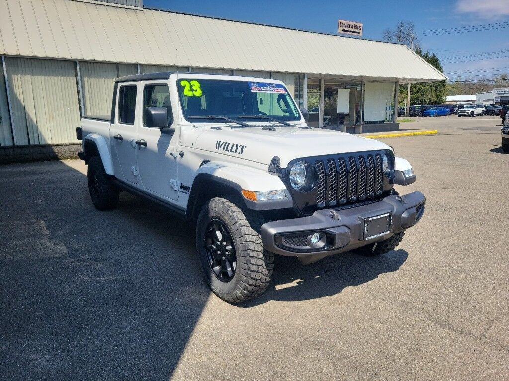 2023 Jeep Gladiator Willys Owego NY