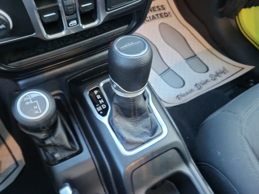 2023 Jeep Gladiator Willys Owego NY