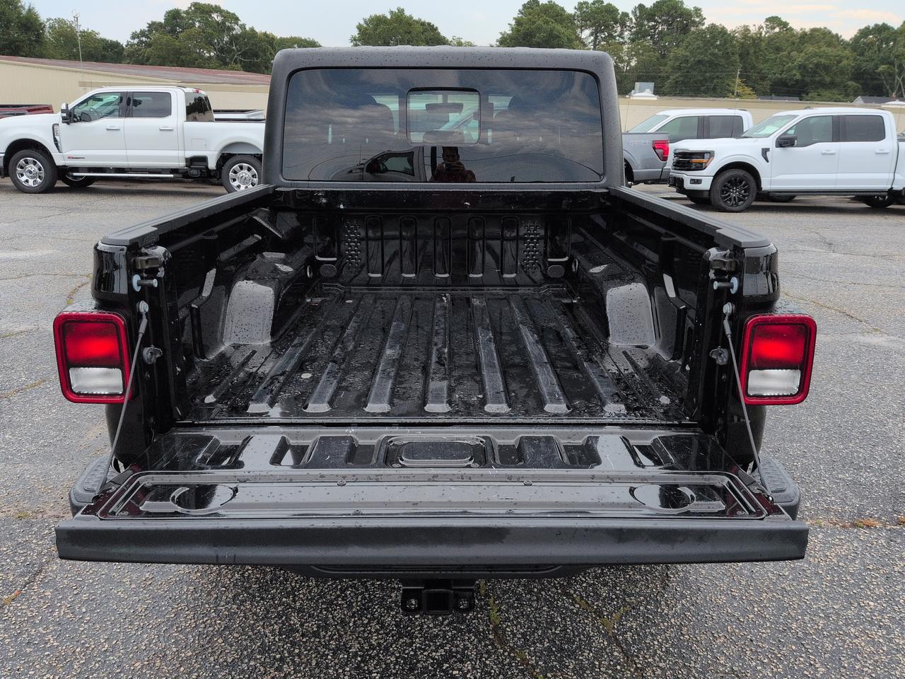 2023 Jeep Gladiator Willys Winder GA
