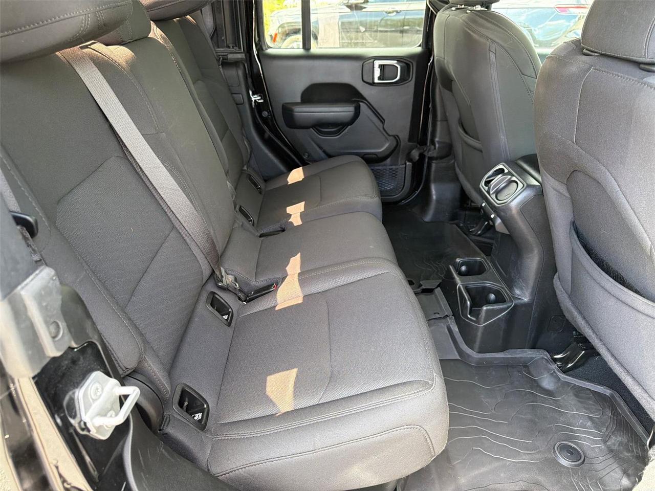 2023 Jeep Gladiator Willys Hagerstown MD