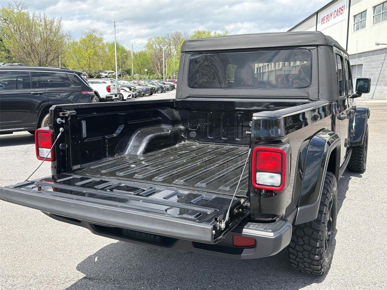 2023 Jeep Gladiator Willys Hagerstown MD