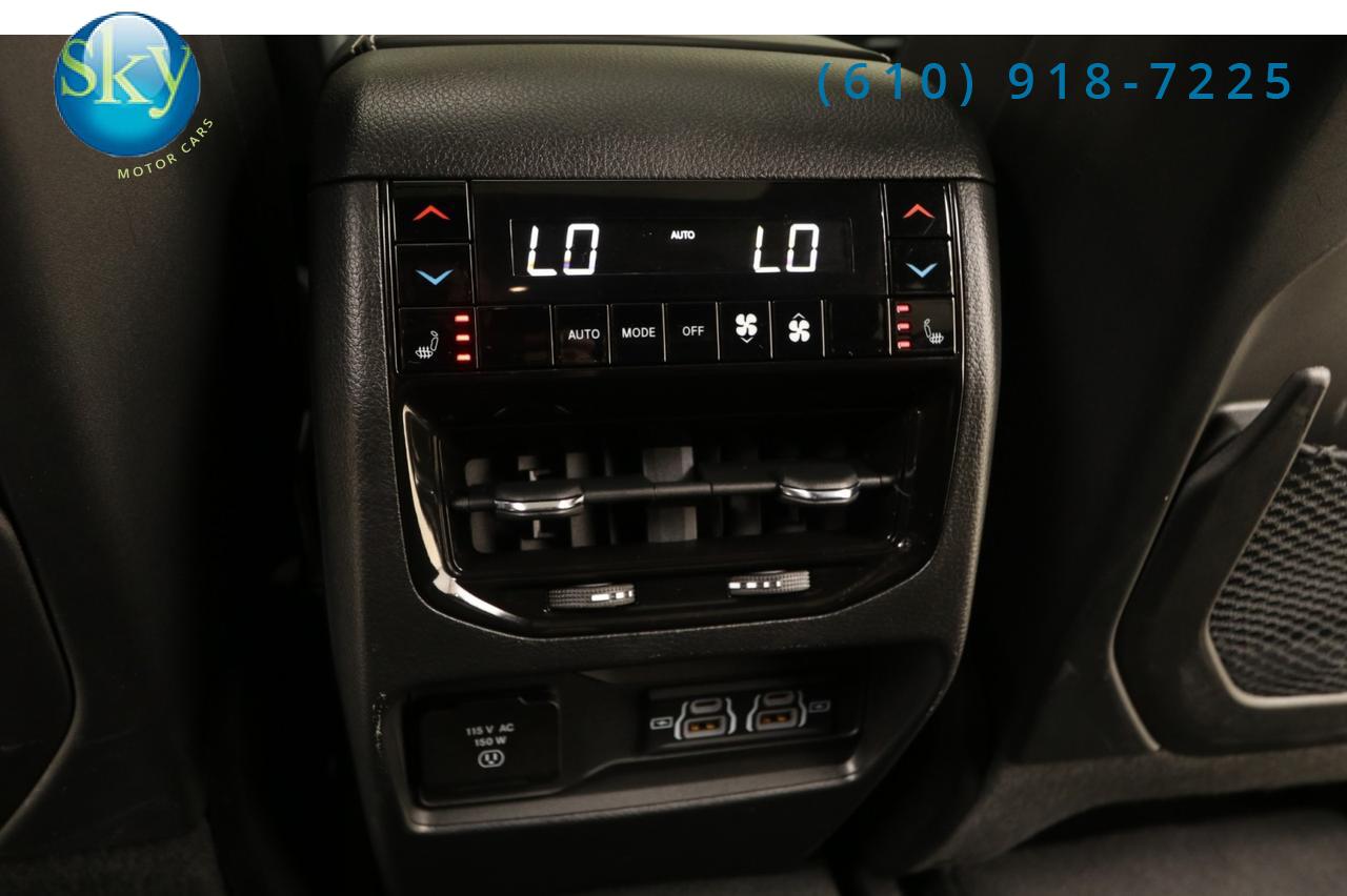 2023 Jeep Grand Cherokee 4WD Overland West Chester PA