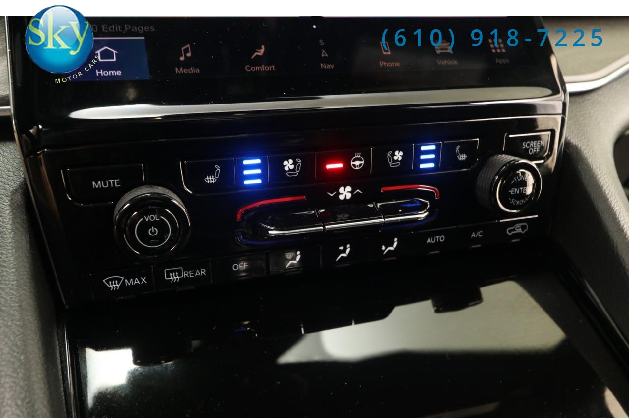 2023 Jeep Grand Cherokee 4WD Overland West Chester PA