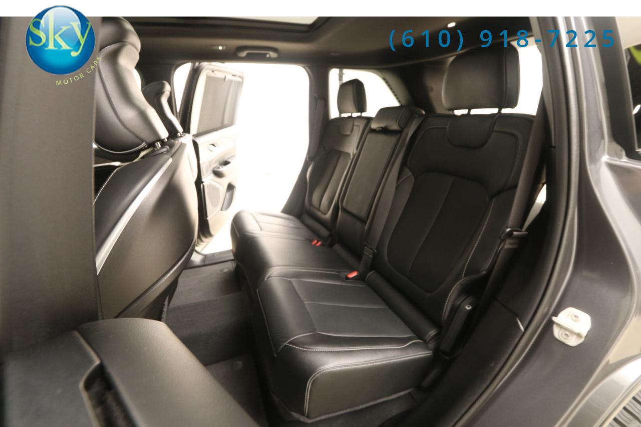 2023 Jeep Grand Cherokee 4WD Overland West Chester PA