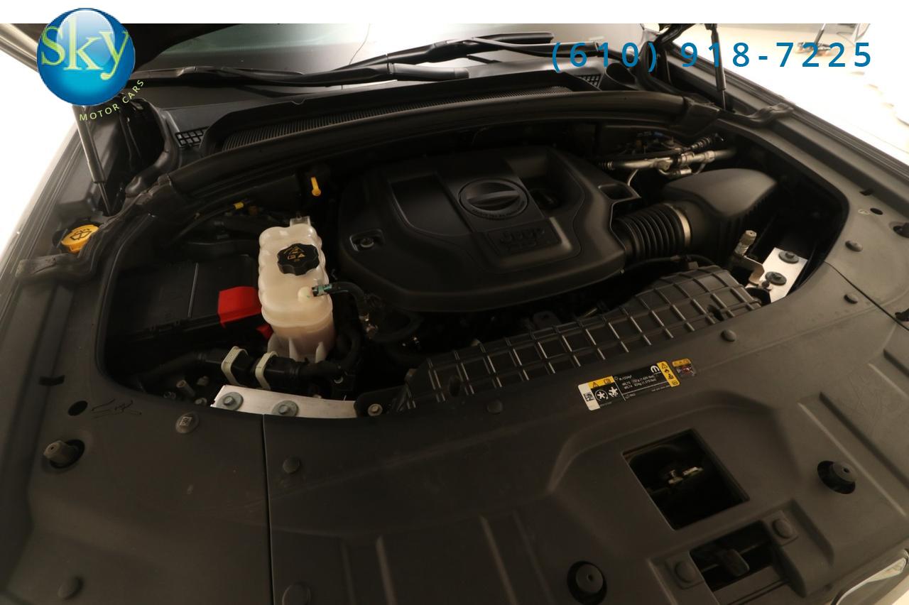 2023 Jeep Grand Cherokee 4WD Overland West Chester PA