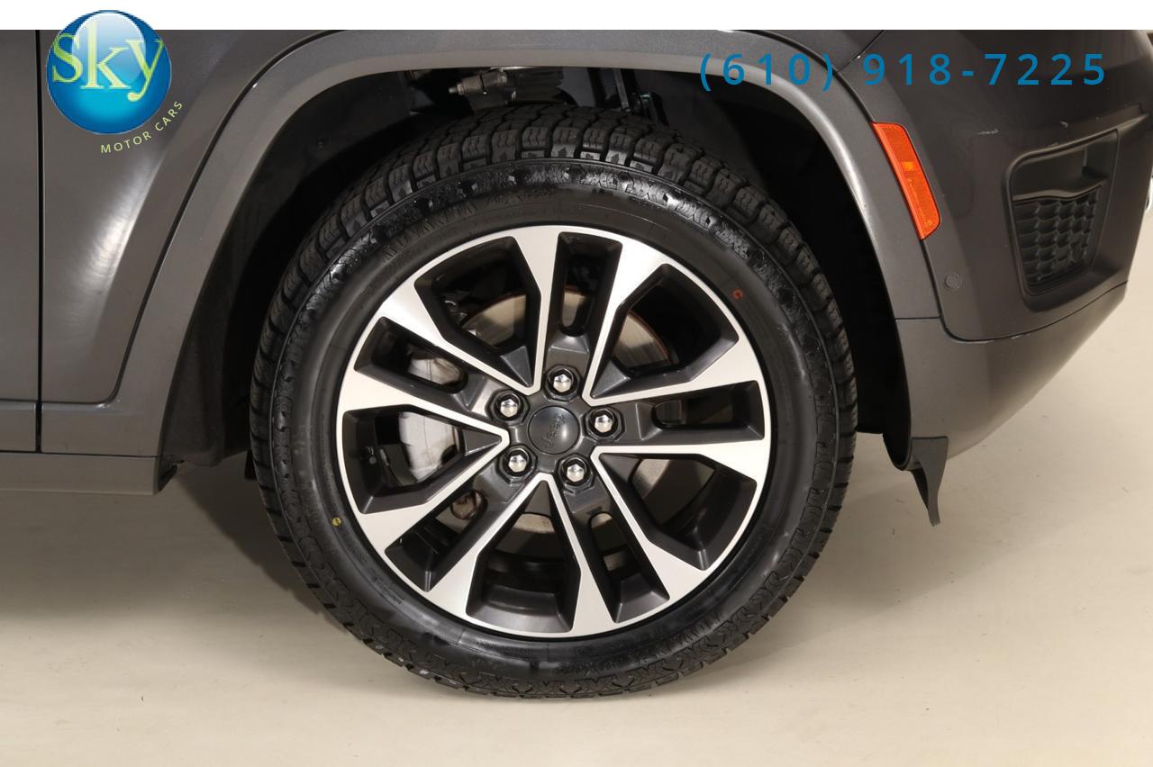 2023 Jeep Grand Cherokee 4WD Overland West Chester PA
