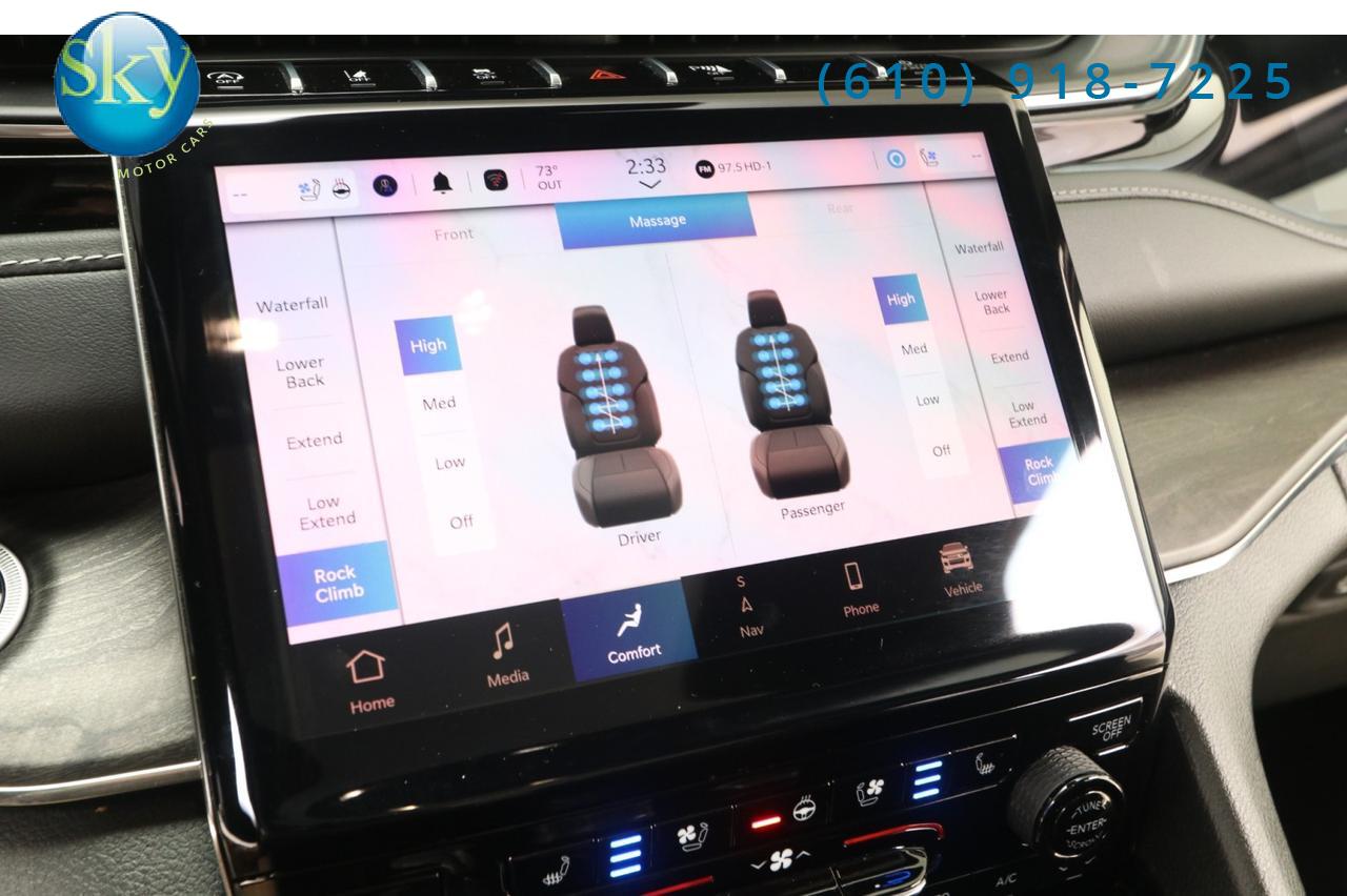 2023 Jeep Grand Cherokee 4WD Overland West Chester PA