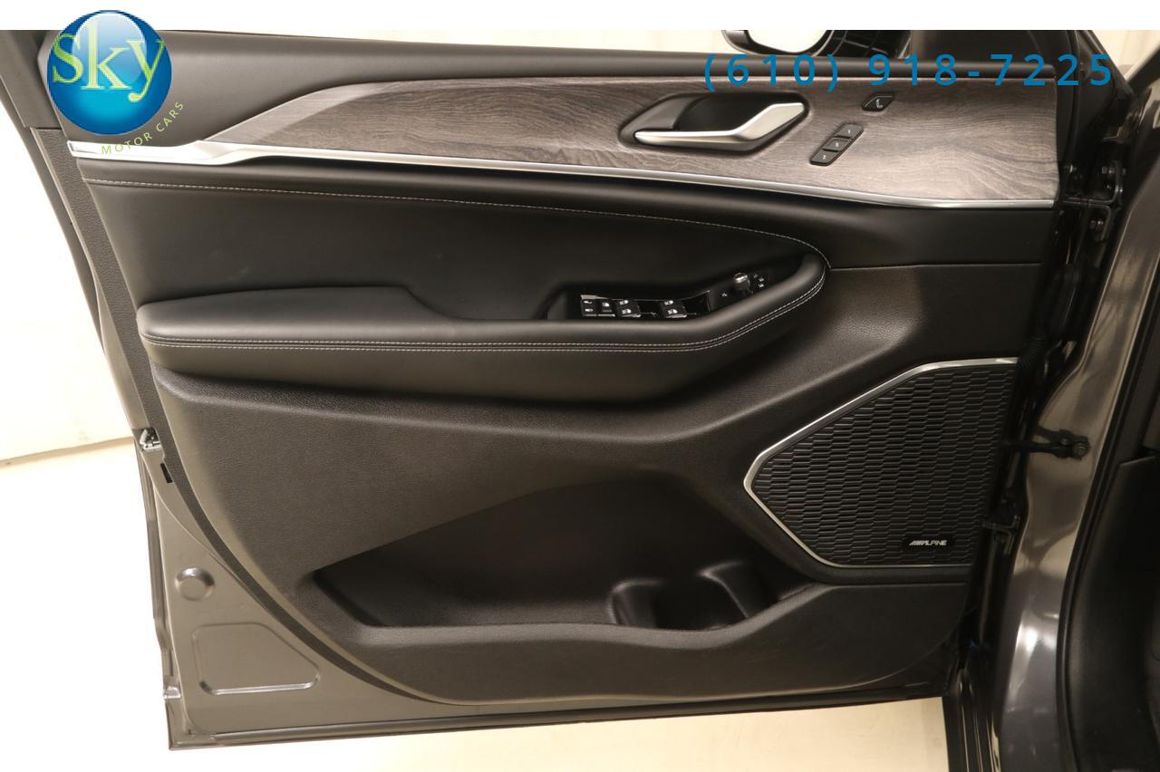 2023 Jeep Grand Cherokee 4WD Overland West Chester PA