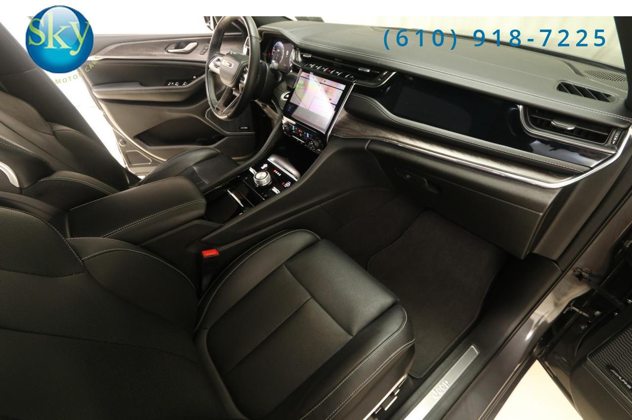 2023 Jeep Grand Cherokee 4WD Overland West Chester PA