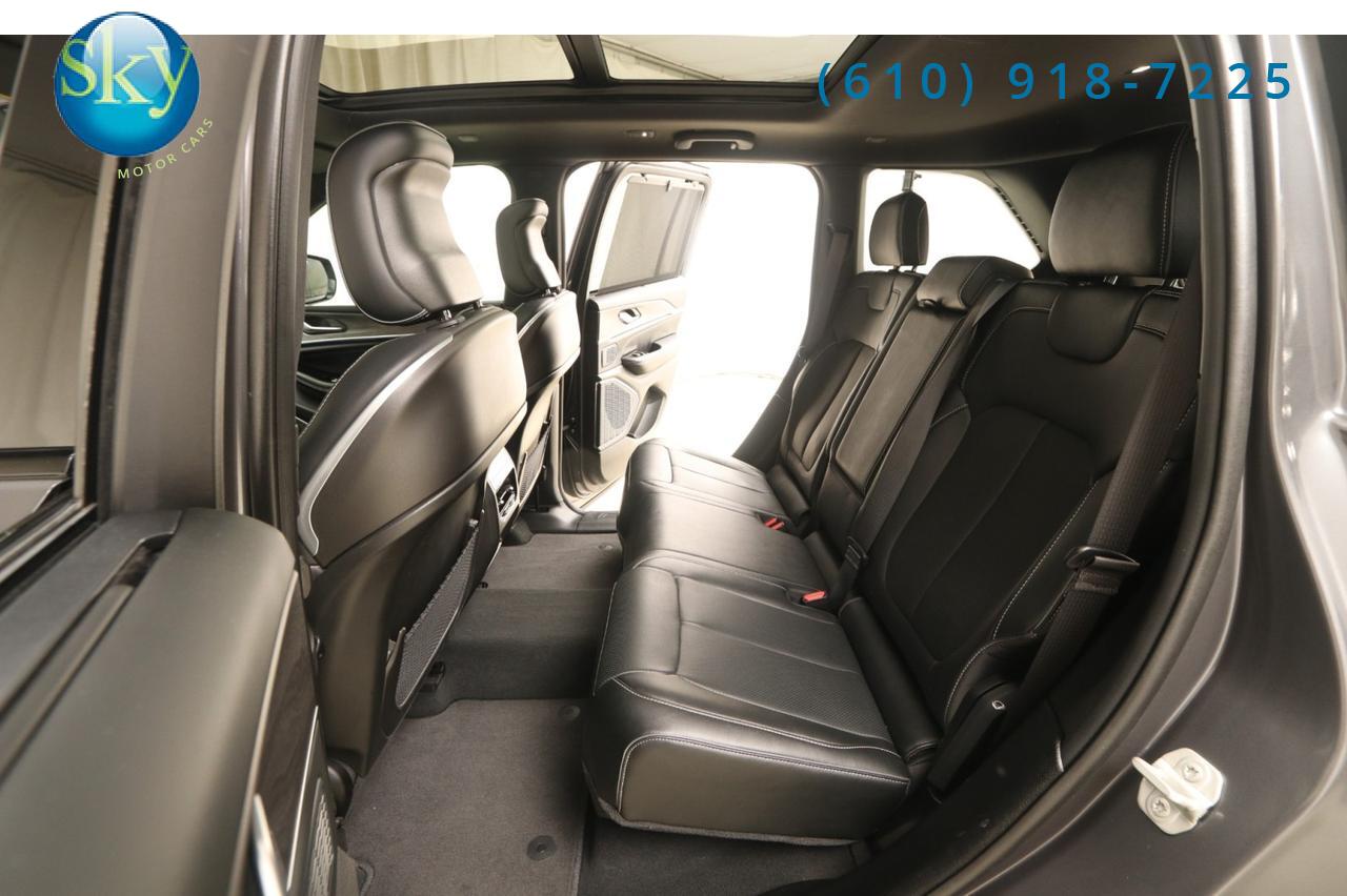 2023 Jeep Grand Cherokee 4WD Overland West Chester PA