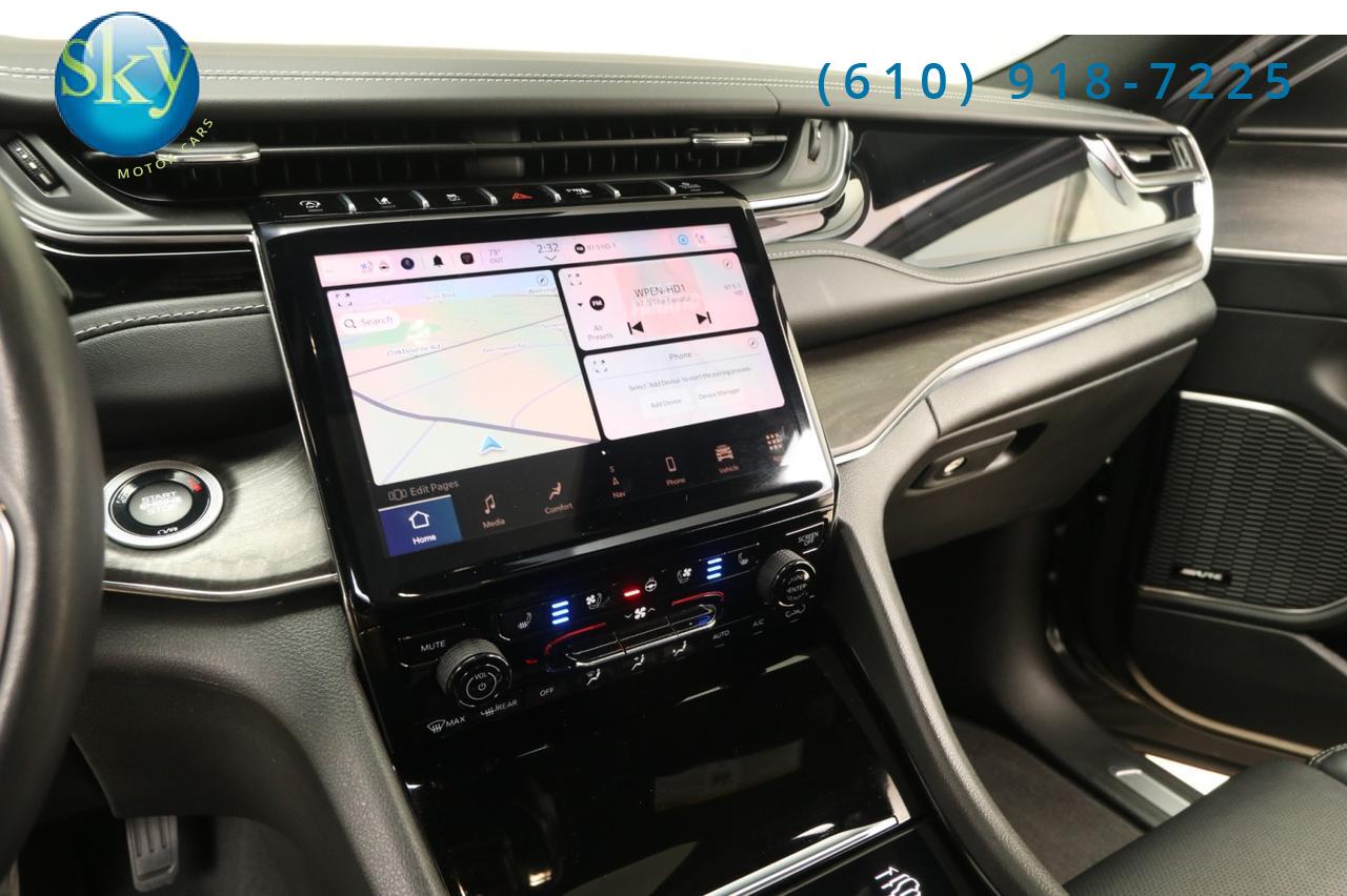 2023 Jeep Grand Cherokee 4WD Overland West Chester PA