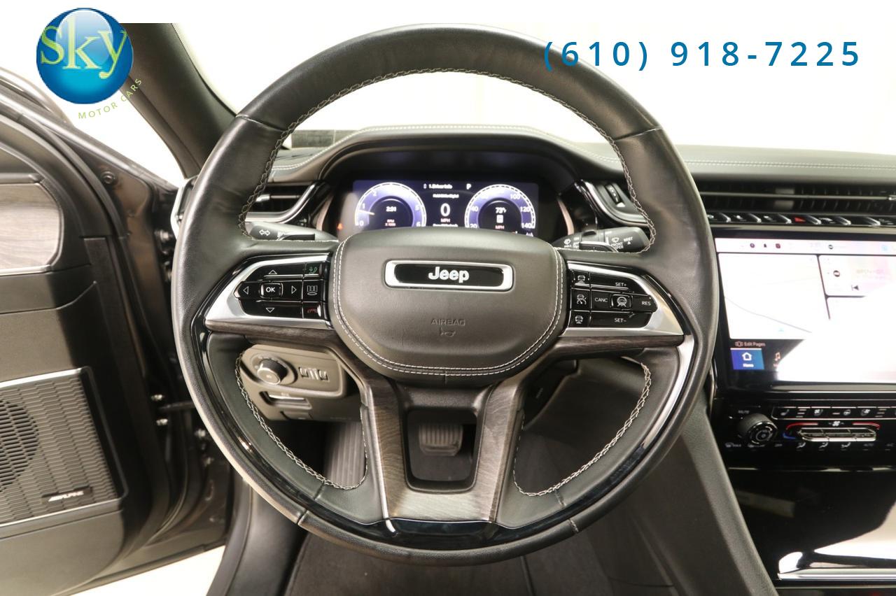 2023 Jeep Grand Cherokee 4WD Overland West Chester PA