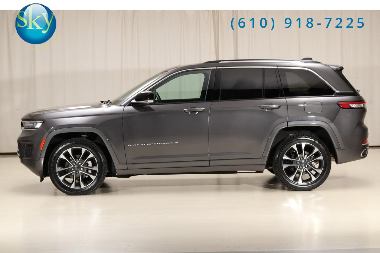 2023 Jeep Grand Cherokee 4WD Overland