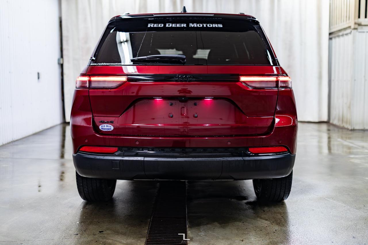 2023 Jeep Grand Cherokee 4x4 Altitude PSeat BCam Red Deer AB