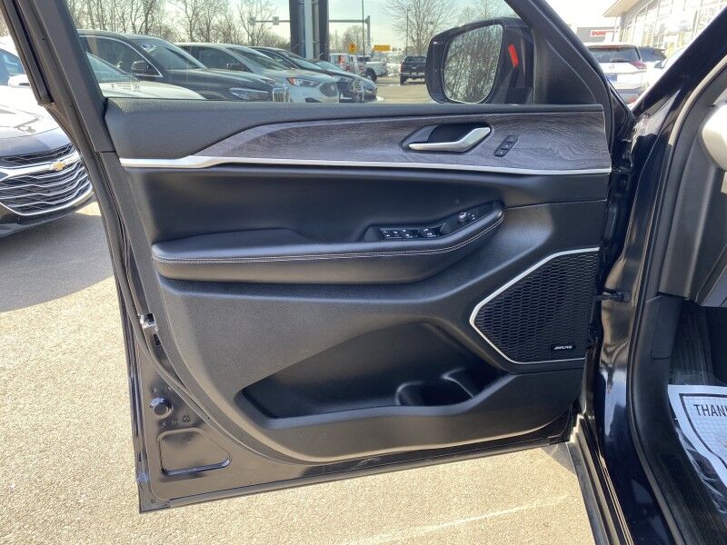 2023 Jeep Grand Cherokee 4xe Bristol  PA