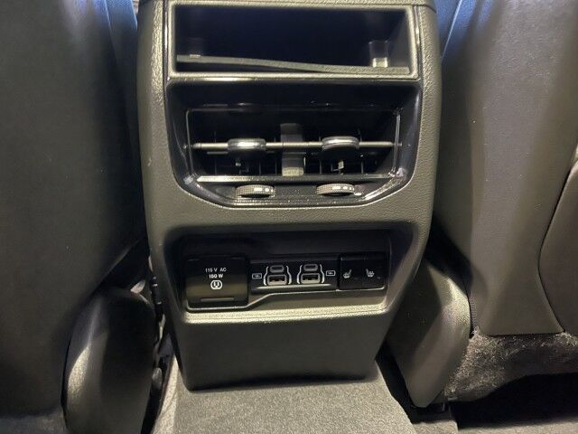 2023 Jeep Cherokee 4xe photo 16