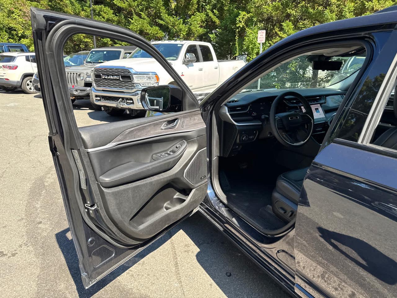 2023 Jeep Grand Cherokee 4xe 30th Anniversary Dartmouth MA