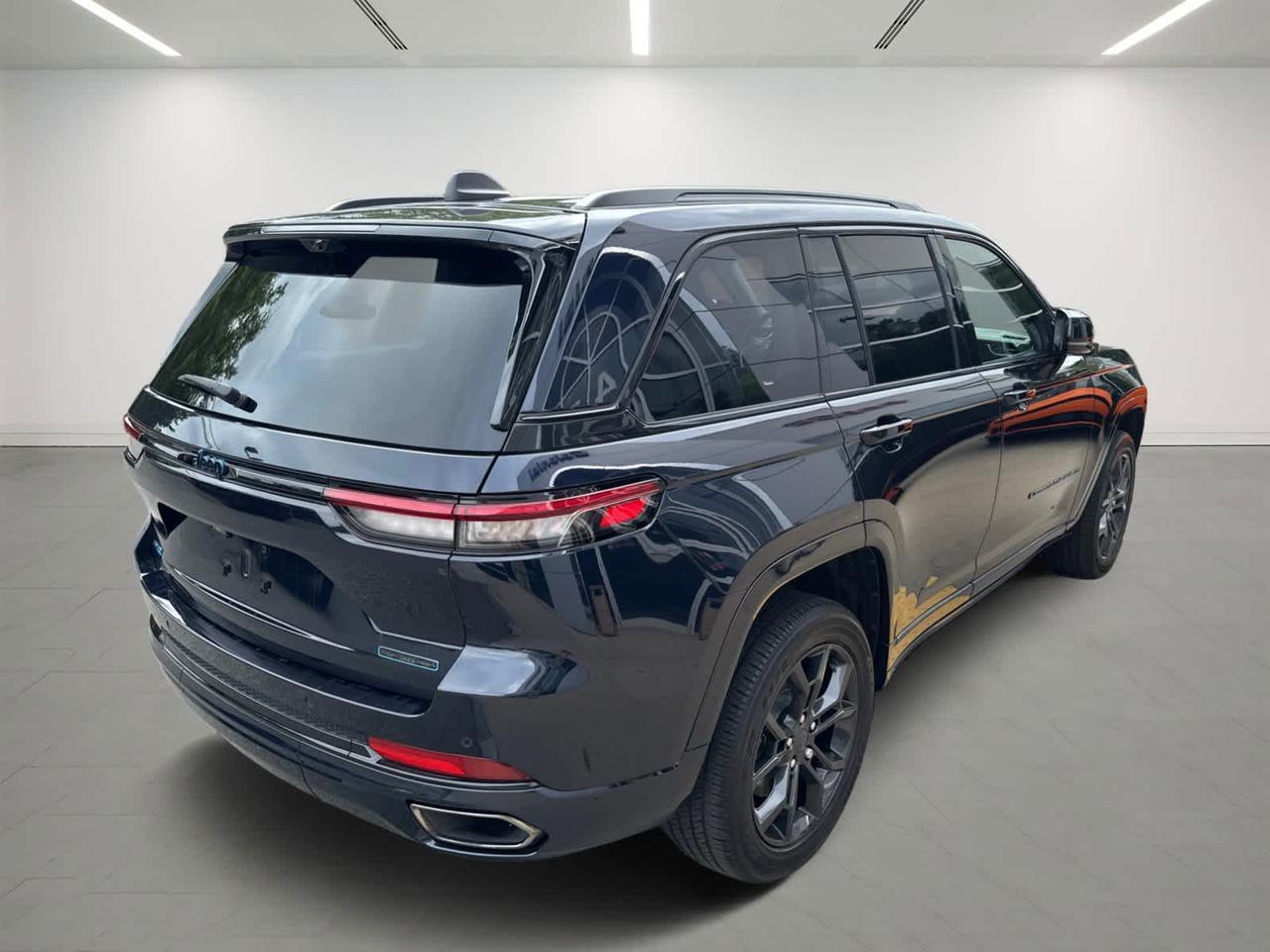 2023 Jeep Grand Cherokee 4xe 30th Anniversary Dartmouth MA