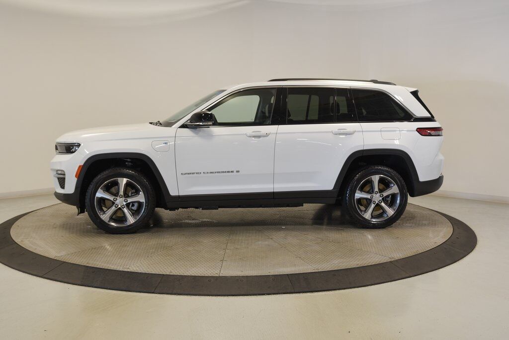 2023 Jeep Grand Cherokee 4xe Akron