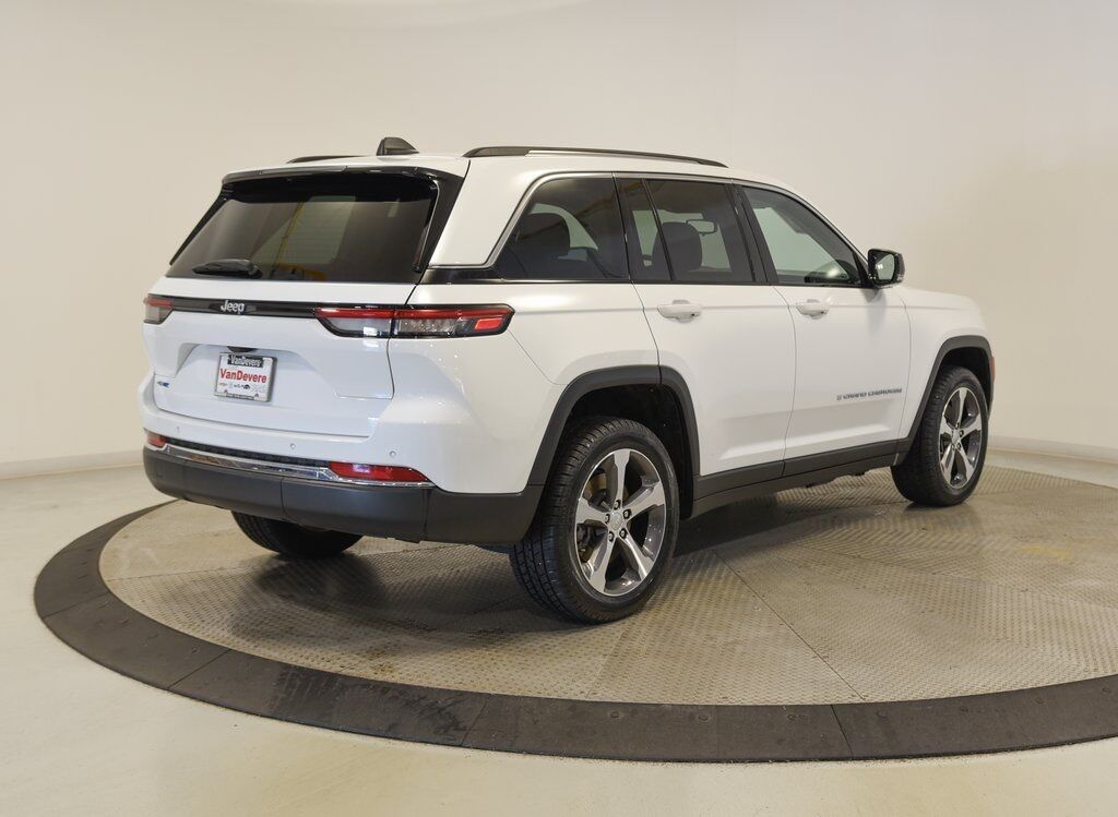 2023 Jeep Grand Cherokee 4xe Akron
